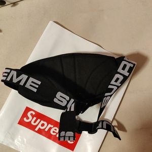 Supreme waist bag (SS18) black